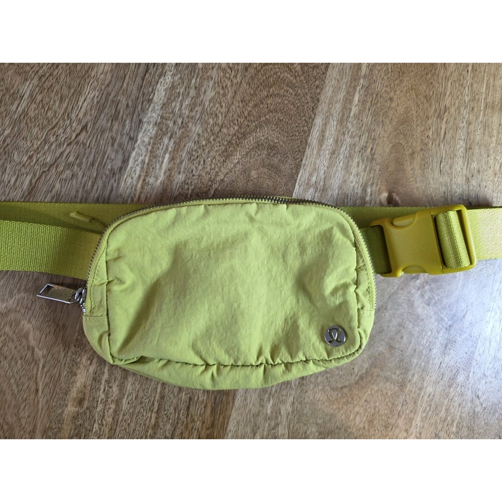 Lululemon‎ Everywhere Belt Bag Electric Lemon Highlight Yellow OG 1L Ripstop